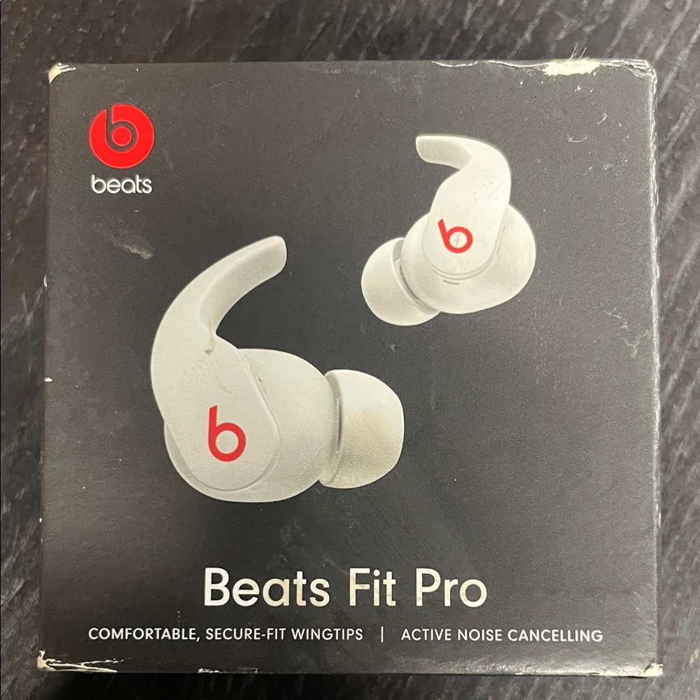 Beats by Dre Fit Pro White Earbuds